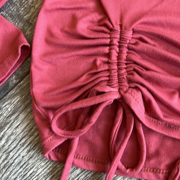 Moa moa cinch front top - Picture 4 of 9